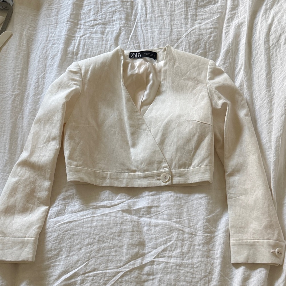 Zara cropped blazer